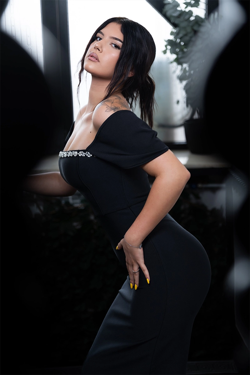 Rochie neagră lungă PRETO cu cristale – Nourra Design